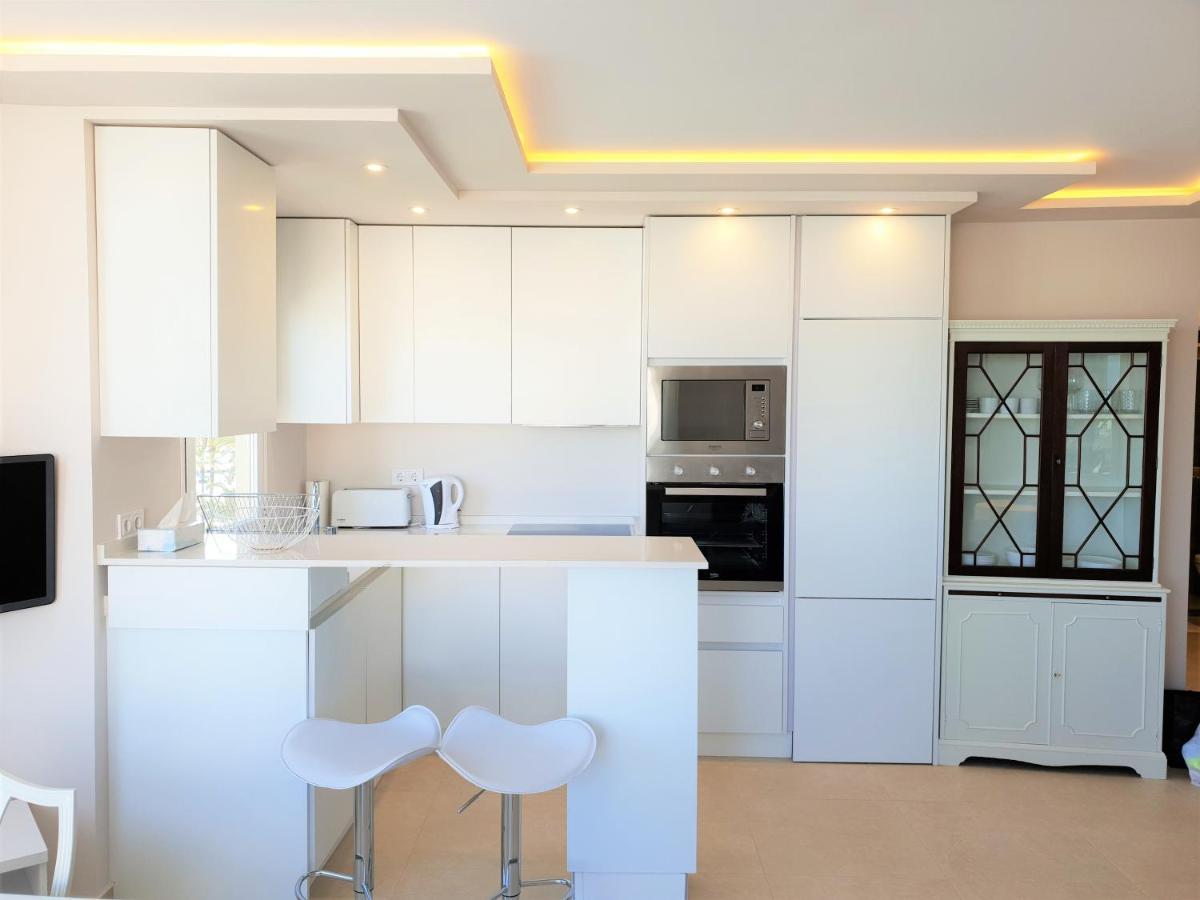 Fantastic Apartment B In Front Of The Sea & Marina Estepona Exterior foto